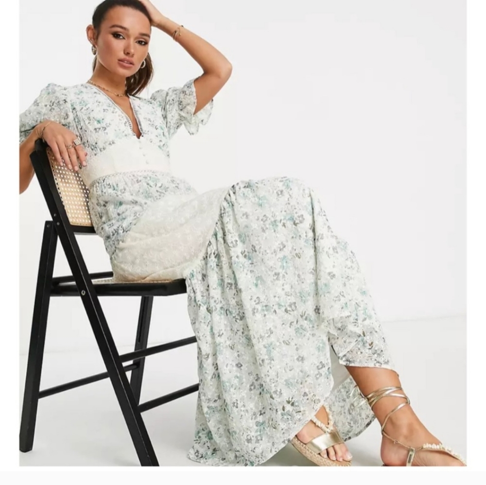 Eyelet Tiered Midi Tea Dress in mixed Ditsy print SZ.4 ASOS - Picture 2 of 10